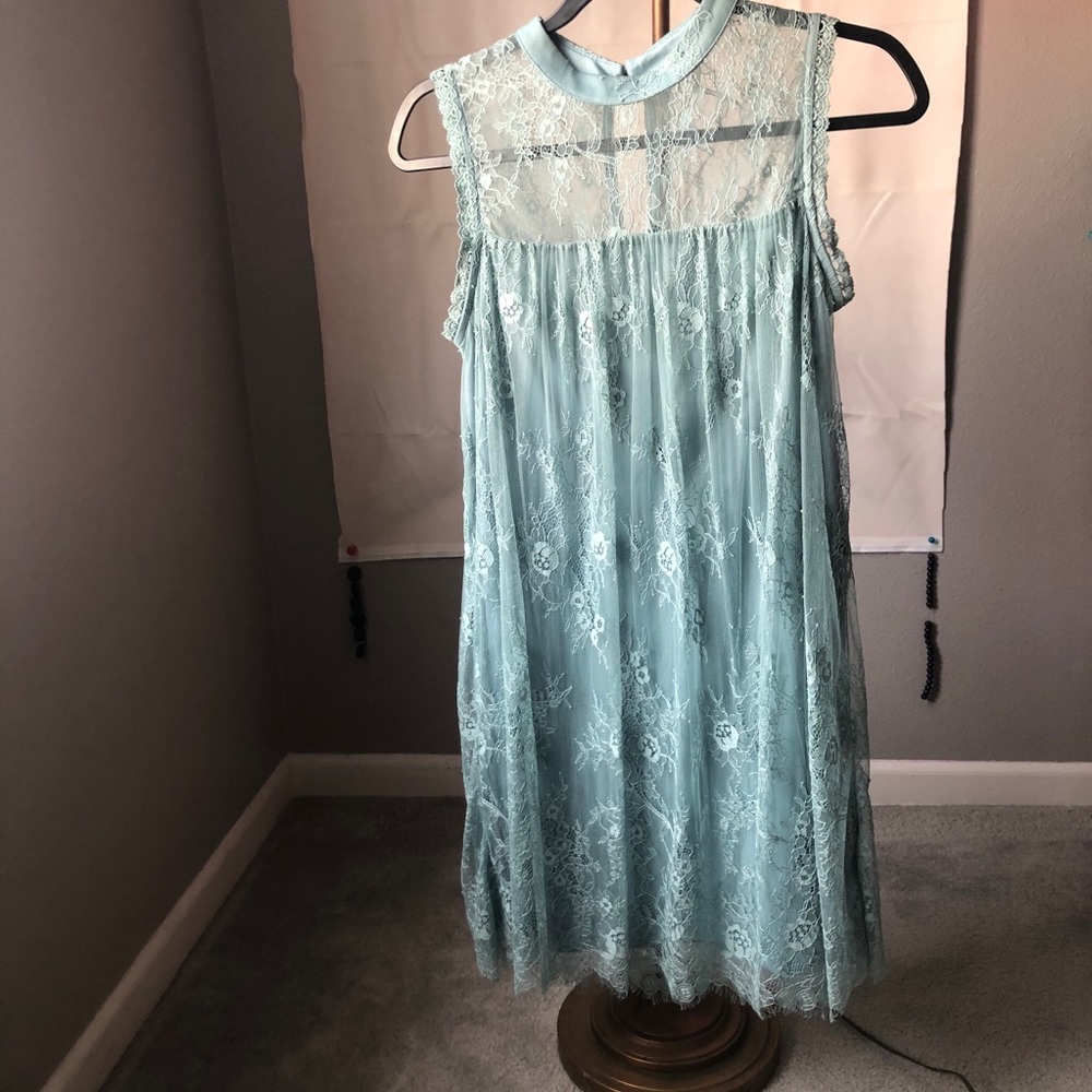 Dress - Picture 2 of 7